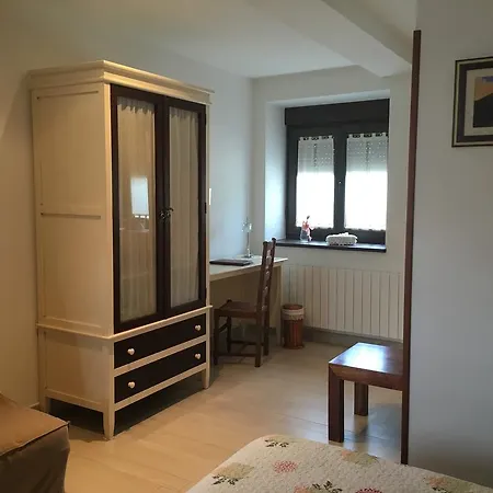 Burdi -kurutze Szálloda